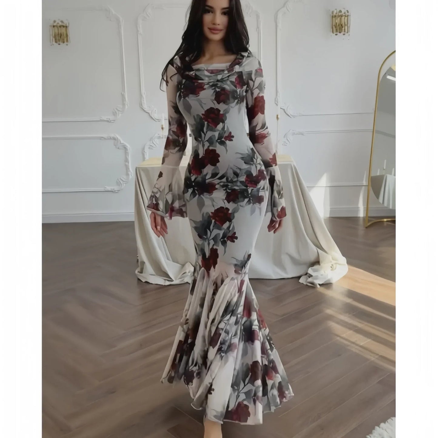 Beautifully Crafted Dress in a Classic Style
