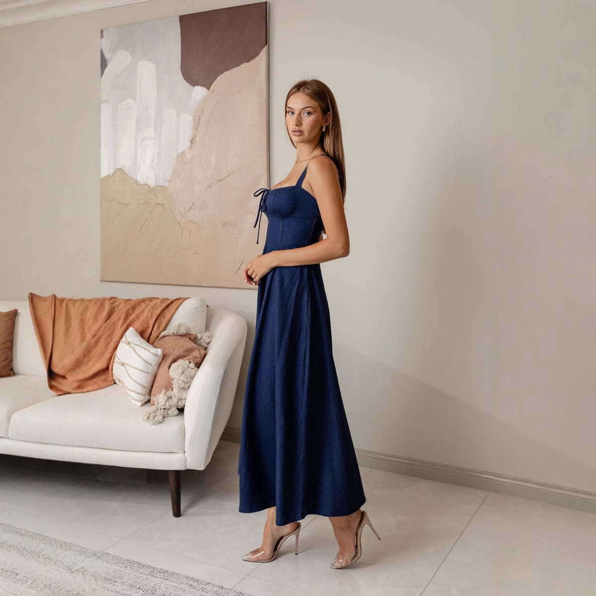 Classic Vintage Dress with a Flattering Fit