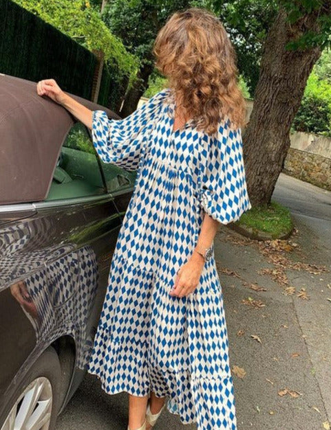 Sophisticated Dress with a Clean Classic Look