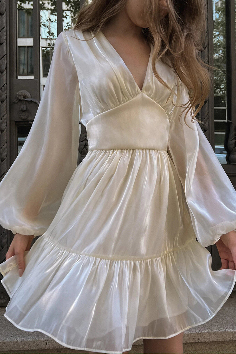 Effortlessly Elegant Dress with a Timeless Design