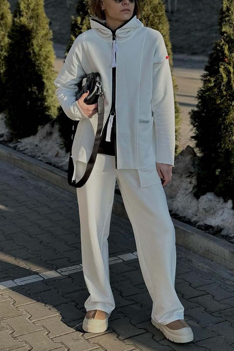 Sophisticated Jacket with a Clean Classic Look