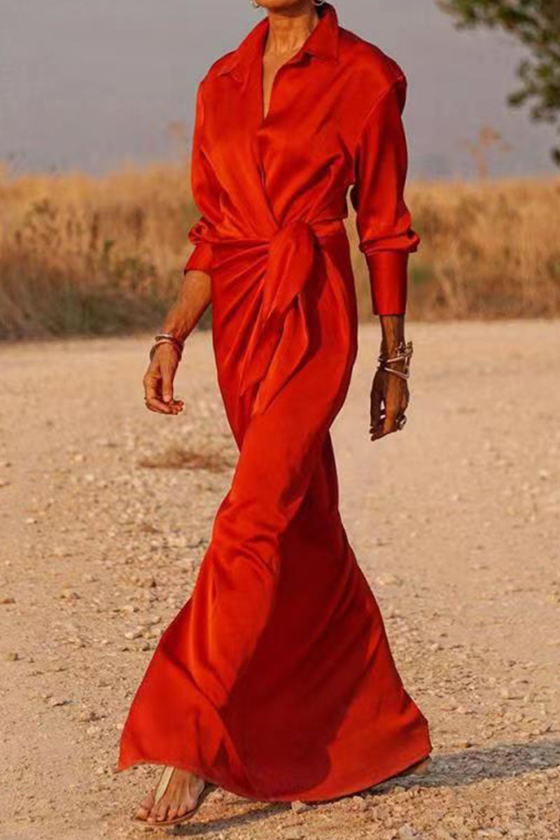 Beautifully Finished Dress in a Timeless Design