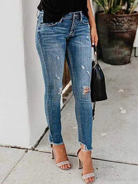 Sophisticated Pants with a Clean Classic Look