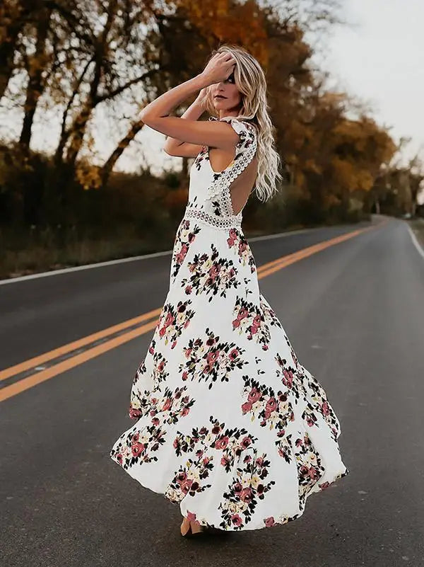 Beautifully Finished Dress in a Timeless Design