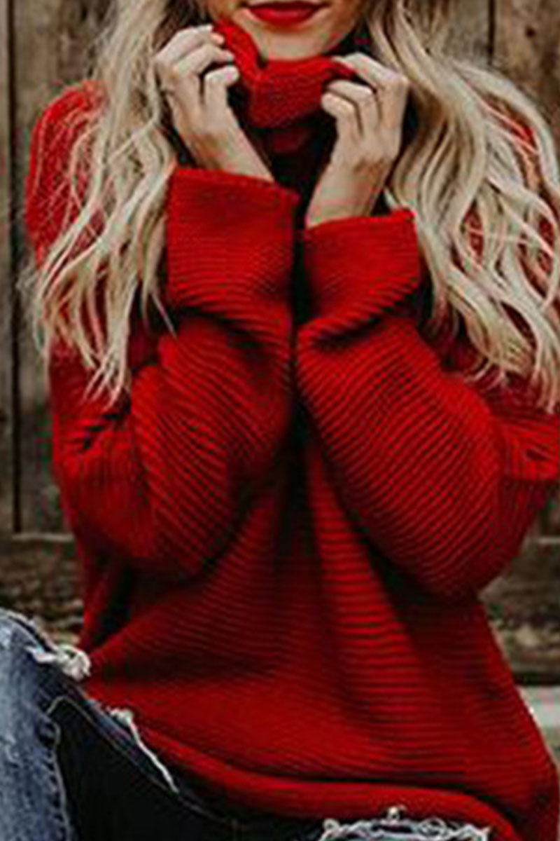 Classic Vintage Sweater with a Flattering Fit