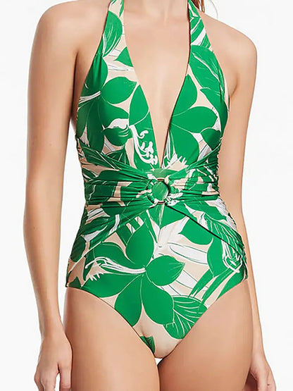 Gracefully Styled Garment for Any Occasion