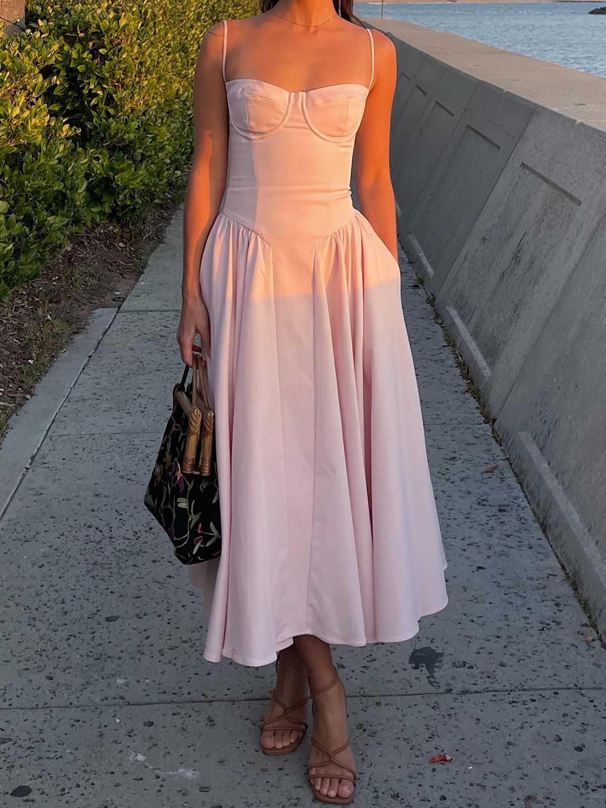 Polished Dress with an Effortless Classic Look