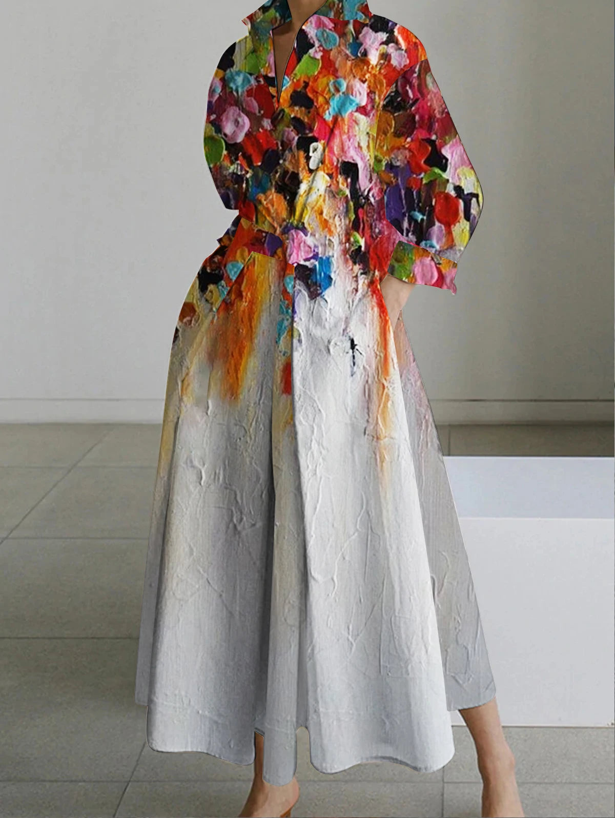 Beautifully Crafted Dress in a Classic Style