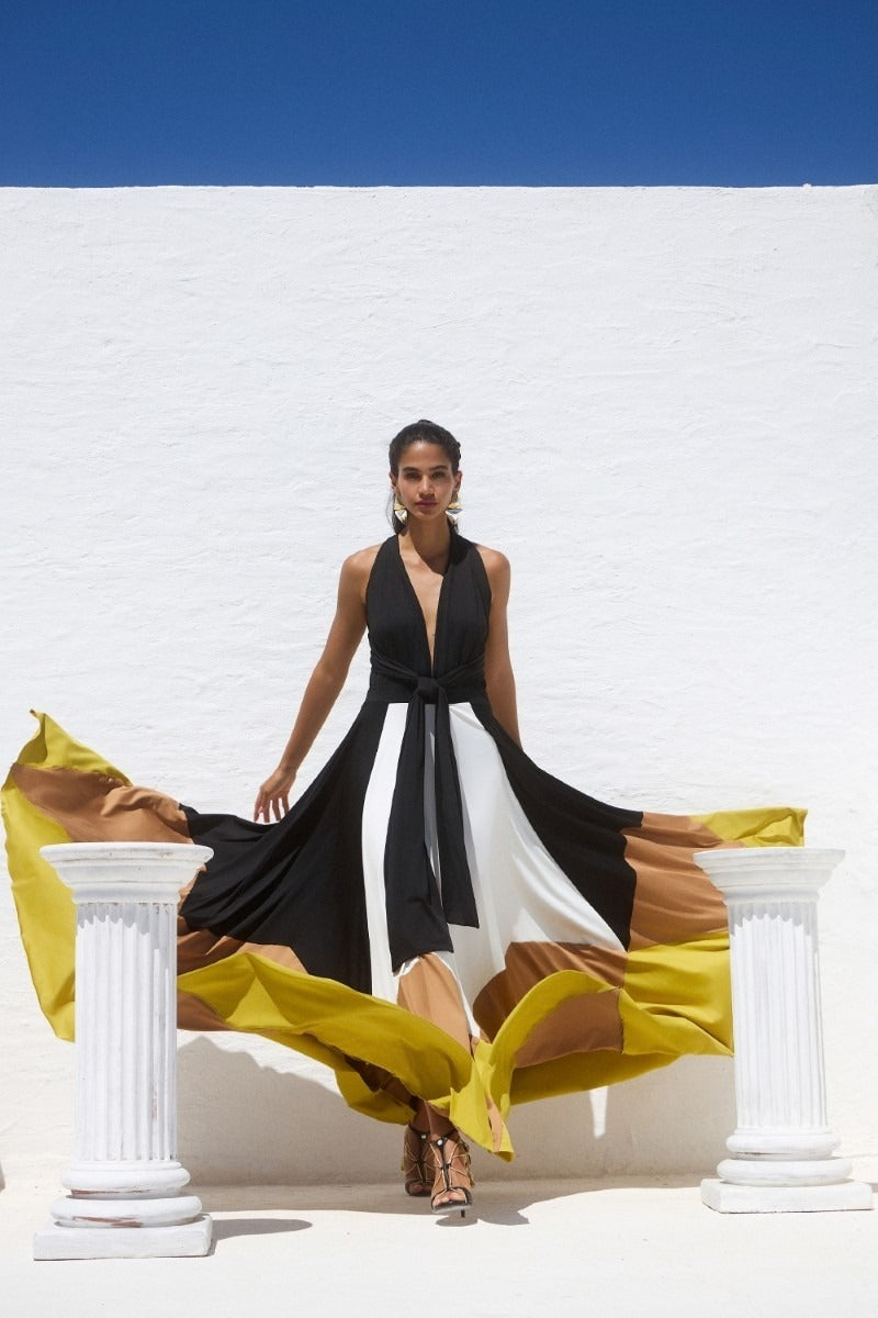 Gracefully Styled Dress for Any Occasion
