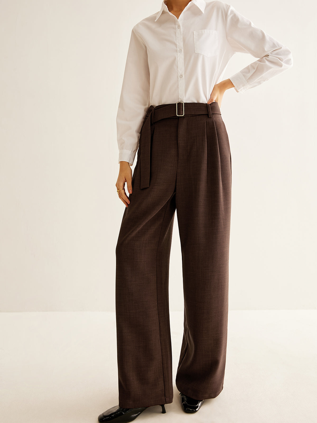 Classic Vintage Pants with a Flattering Fit