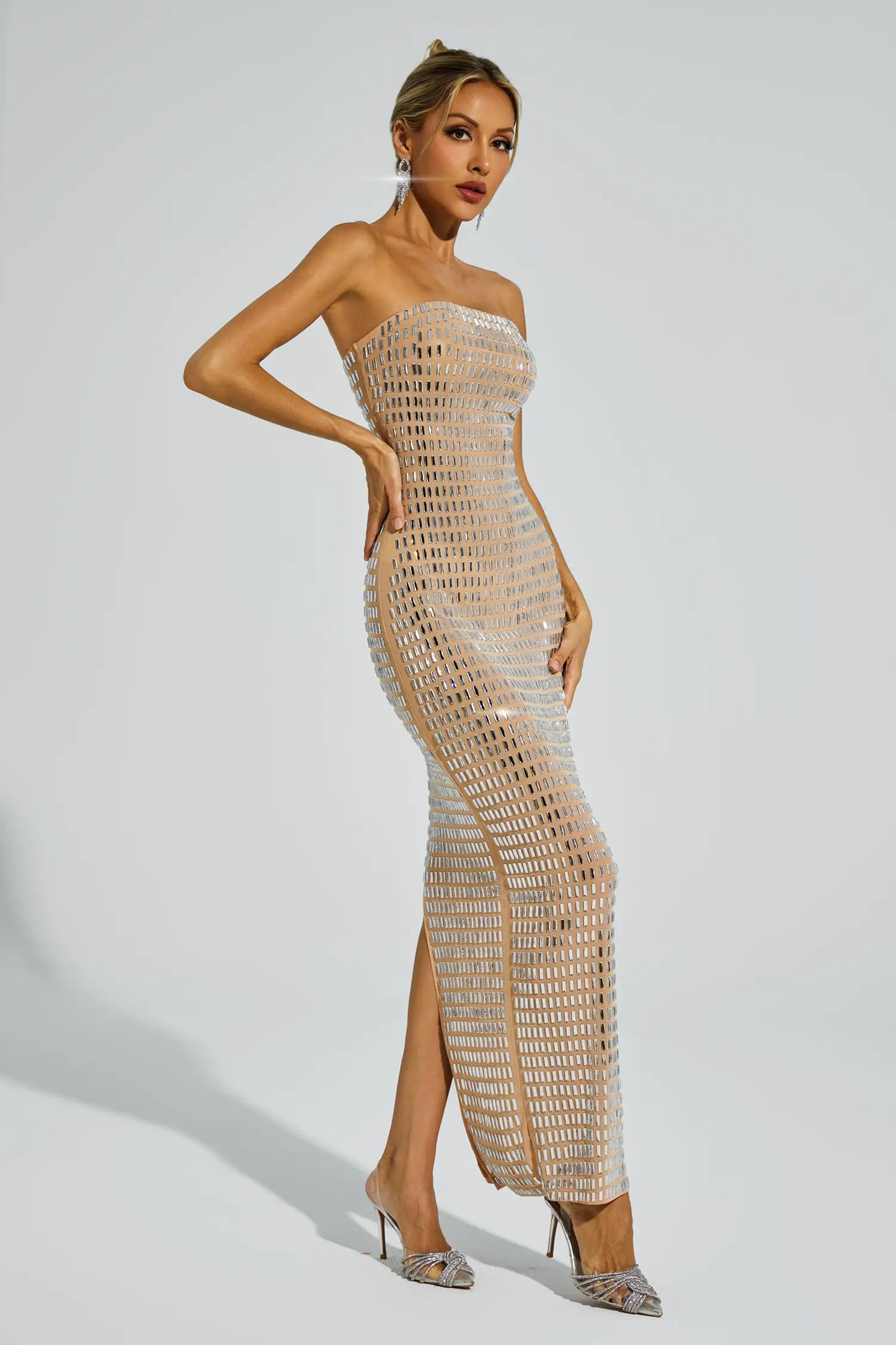 Sophisticated Dress with a Clean Classic Look