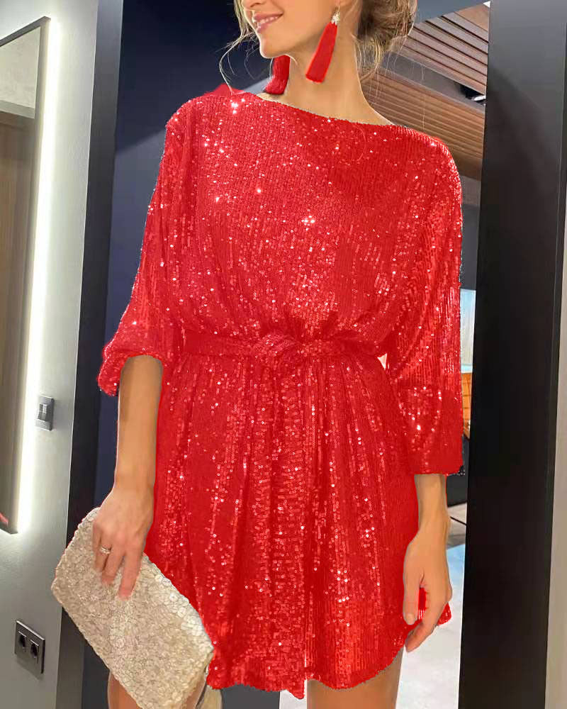 Beautifully Finished Dress in a Timeless Design