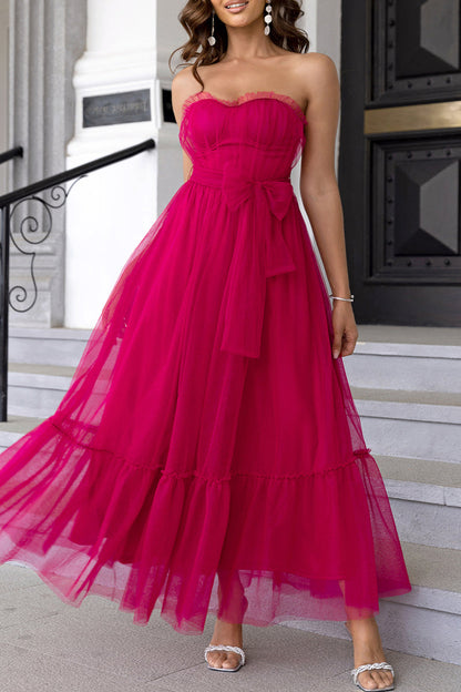 Well Tailored Dress with a Graceful Silhouette