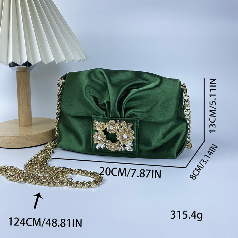 Classic Chain with Timeless Appeal