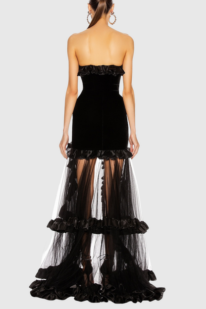 Effortlessly Elegant Dress with a Timeless Design