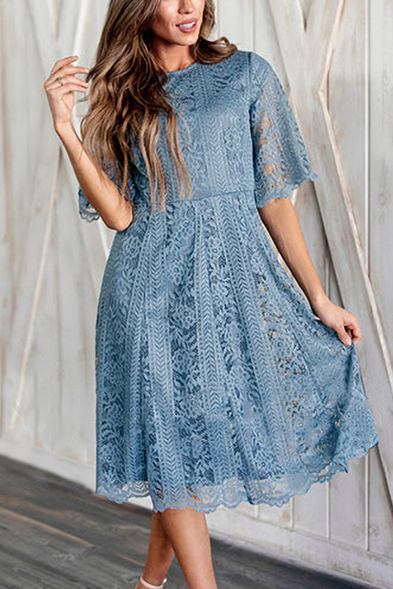 Classic Vintage Dress with a Flattering Fit