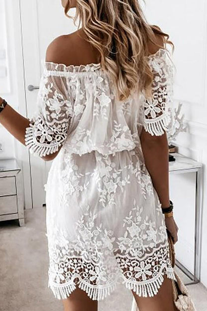 Beautifully Finished Dress in a Timeless Design