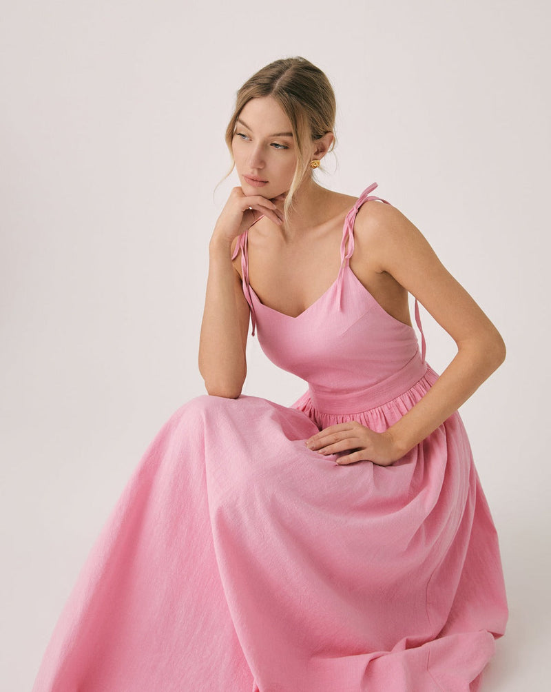 Sophisticated Dress with a Clean Classic Look