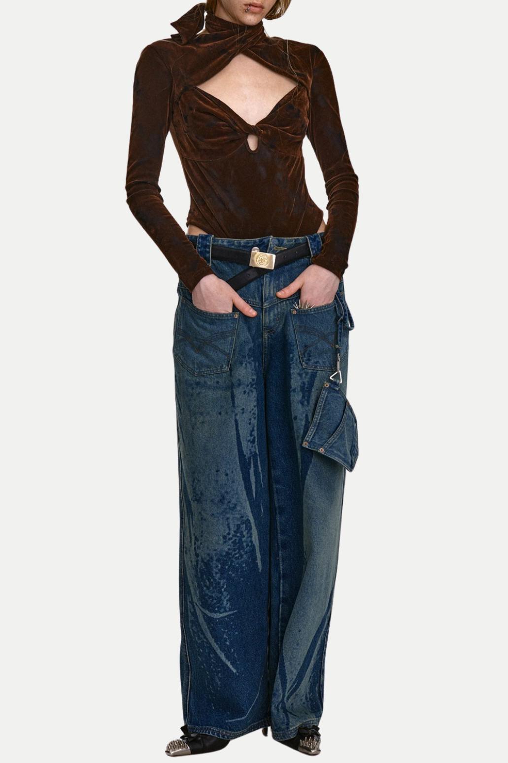 Beautifully Finished Garment in a Timeless Design