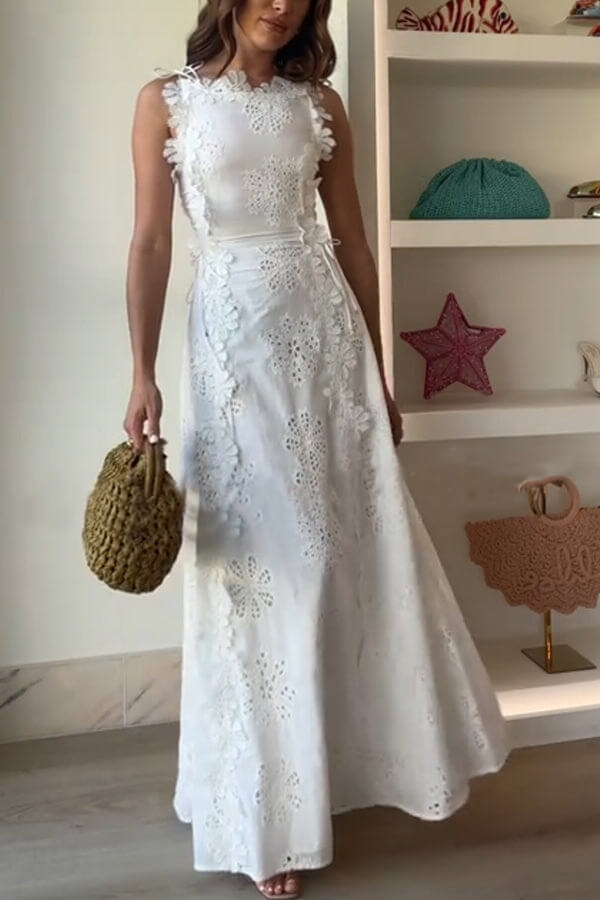 Effortlessly Elegant Dress with a Timeless Design