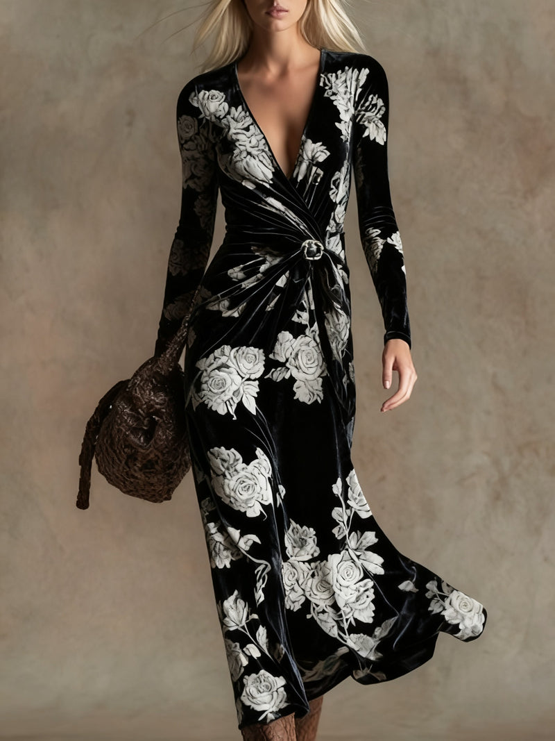Sophisticated Dress with a Clean Classic Look