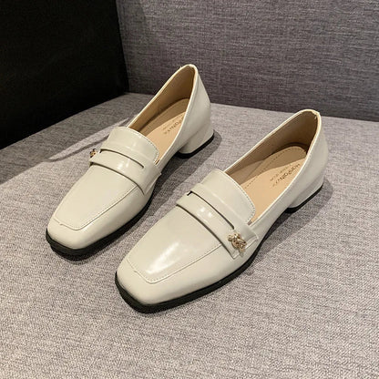 Chic Orthopedic Loafers with Unique Design