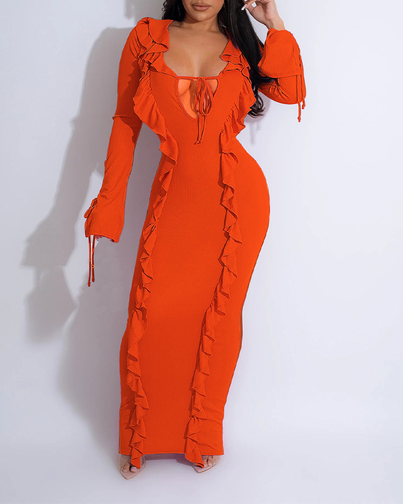 Beautifully Finished Dress in a Timeless Design