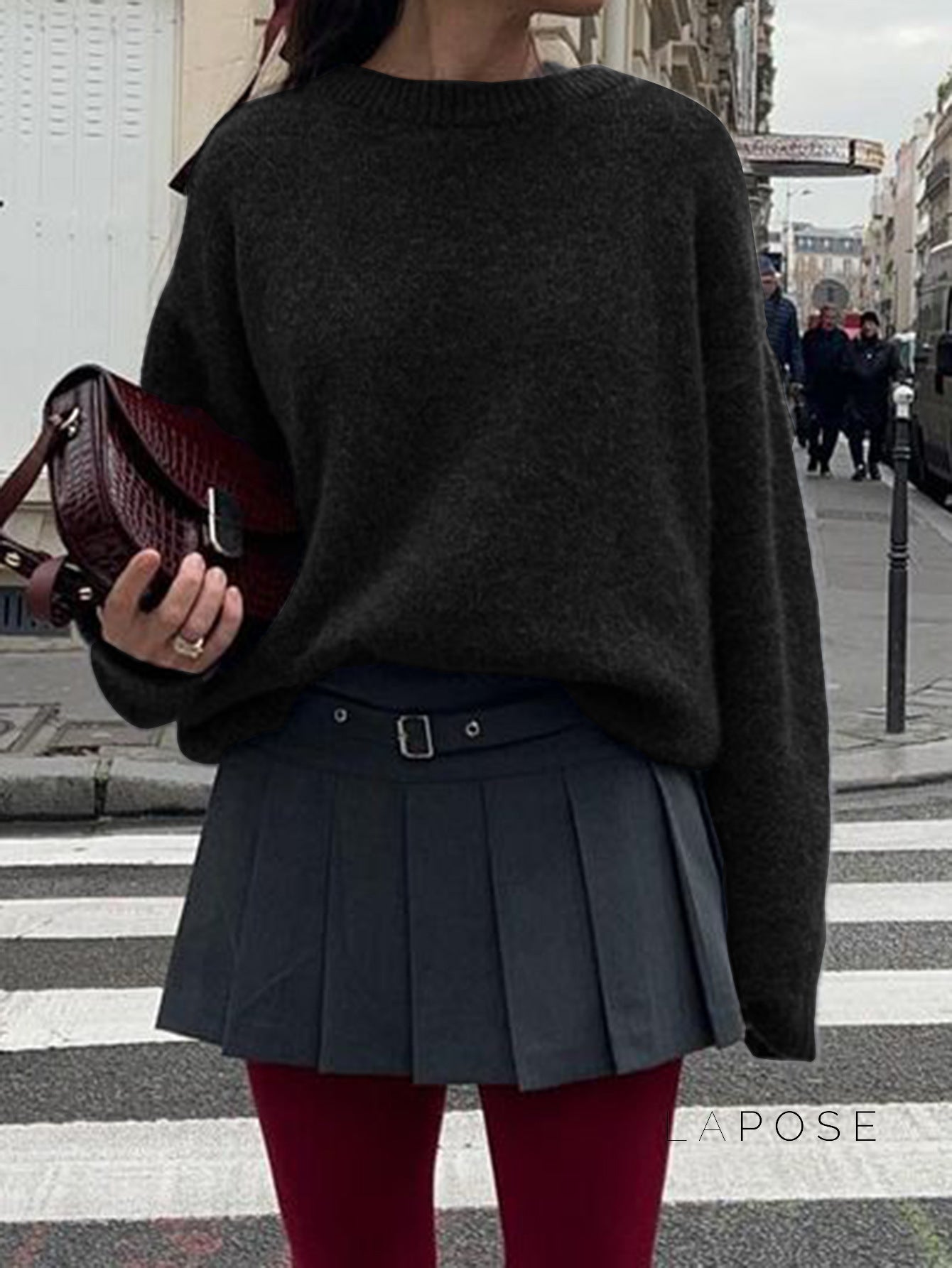 Effortlessly Elegant Sweater with a Timeless Design