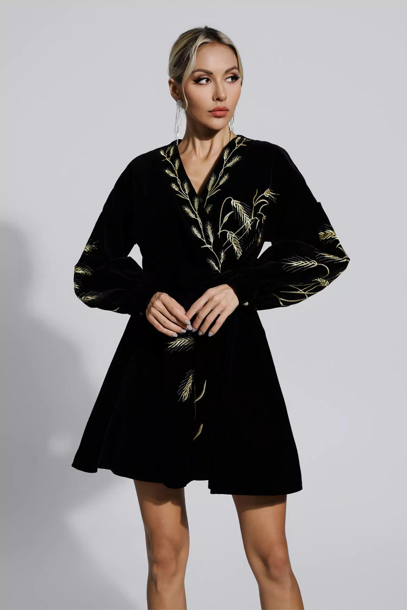 Sophisticated Dress with a Clean Classic Look