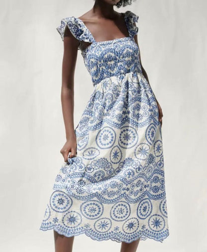 Polished Dress with an Effortless Classic Look