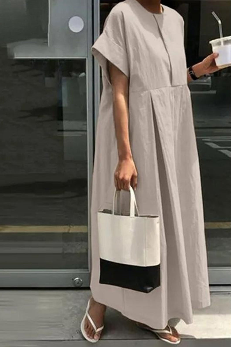 Effortlessly Elegant Dress with a Timeless Design