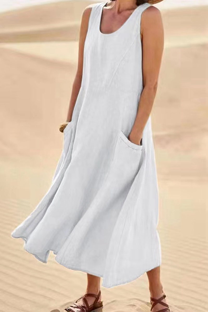 Sophisticated Dress with a Clean Classic Look