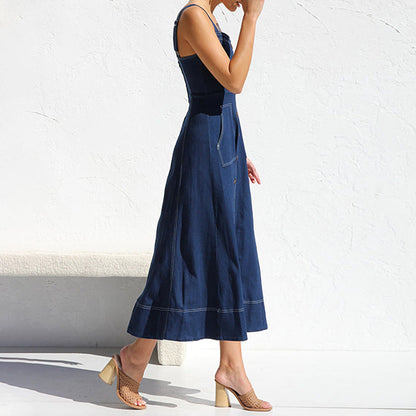 Sophisticated Dress with a Clean Classic Look