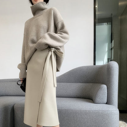 Well Tailored Sweater with a Graceful Silhouette
