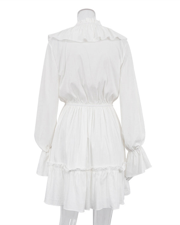 Effortlessly Elegant Dress with a Timeless Design