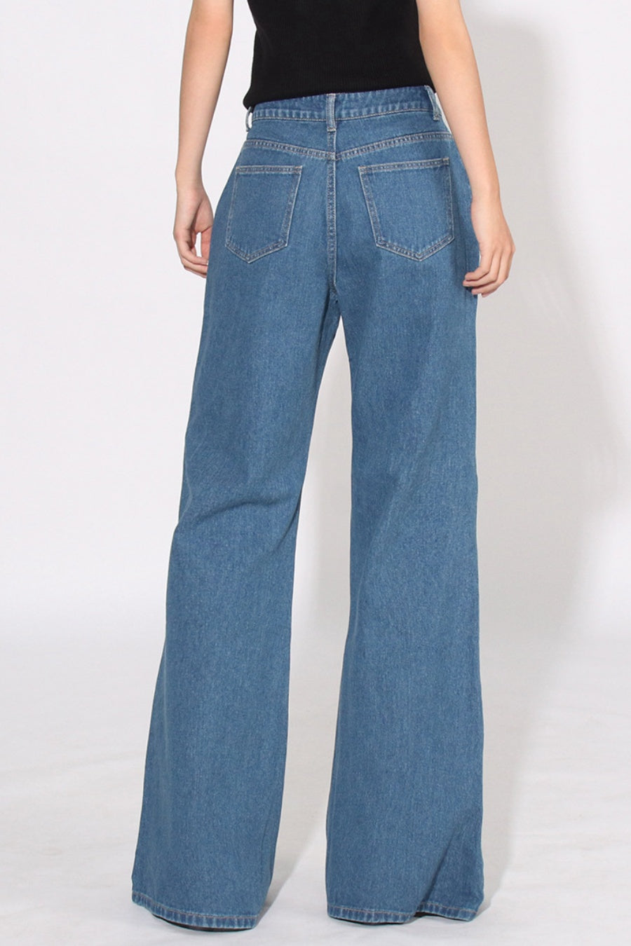 Beautifully Finished Garment in a Timeless Design