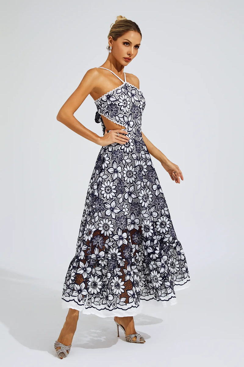 Classic Vintage Dress with a Flattering Fit
