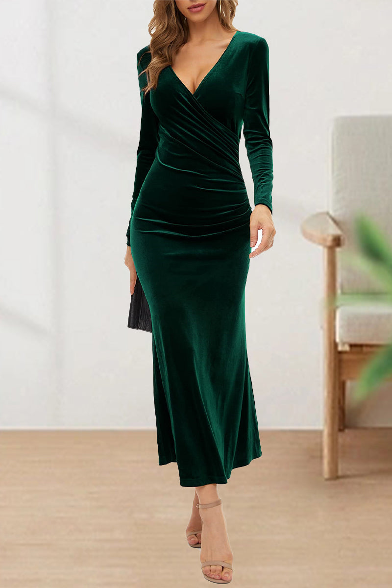 Effortlessly Elegant Dress with a Timeless Design