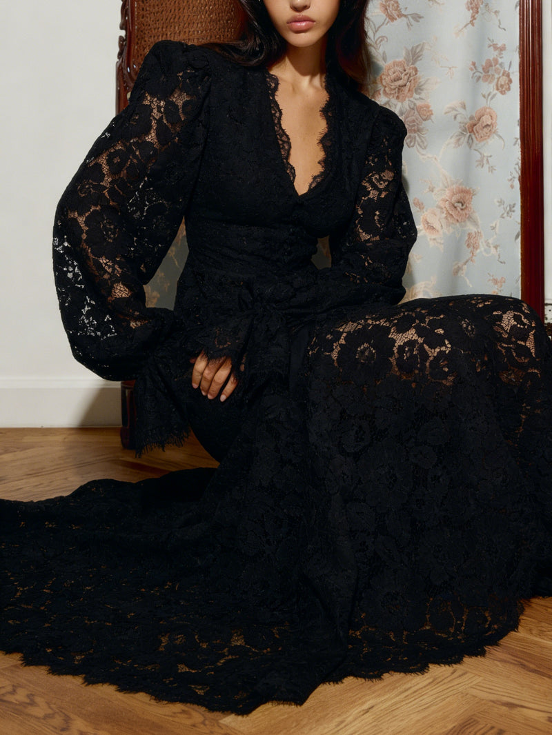 Polished Garment with an Effortless Classic Look