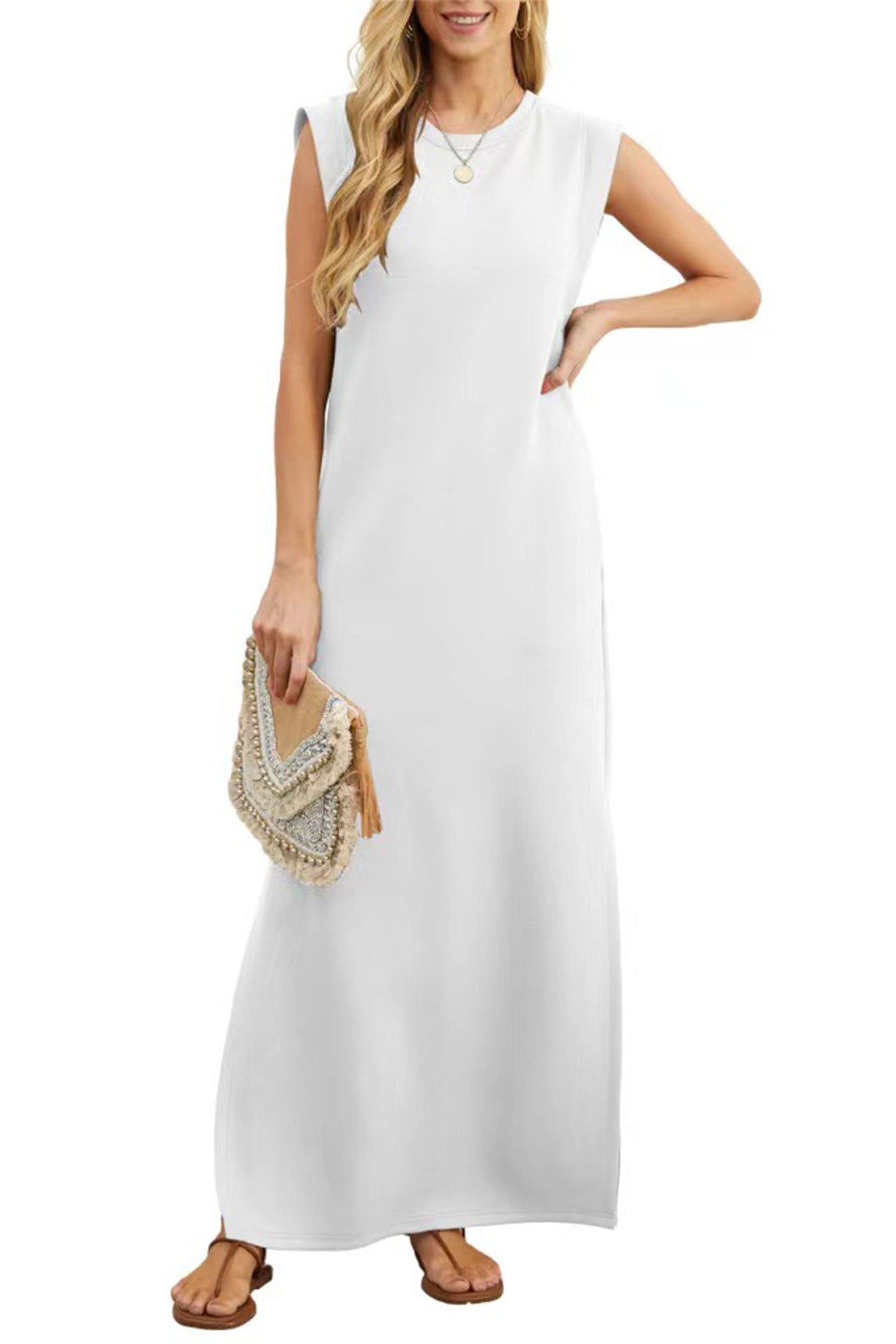 Beautifully Finished Dress in a Timeless Design