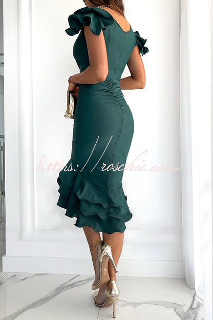 Beautifully Crafted Dress in a Classic Style
