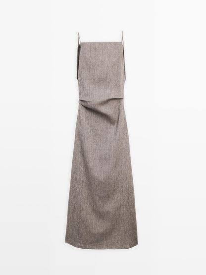Beautifully Crafted Dress in a Classic Style