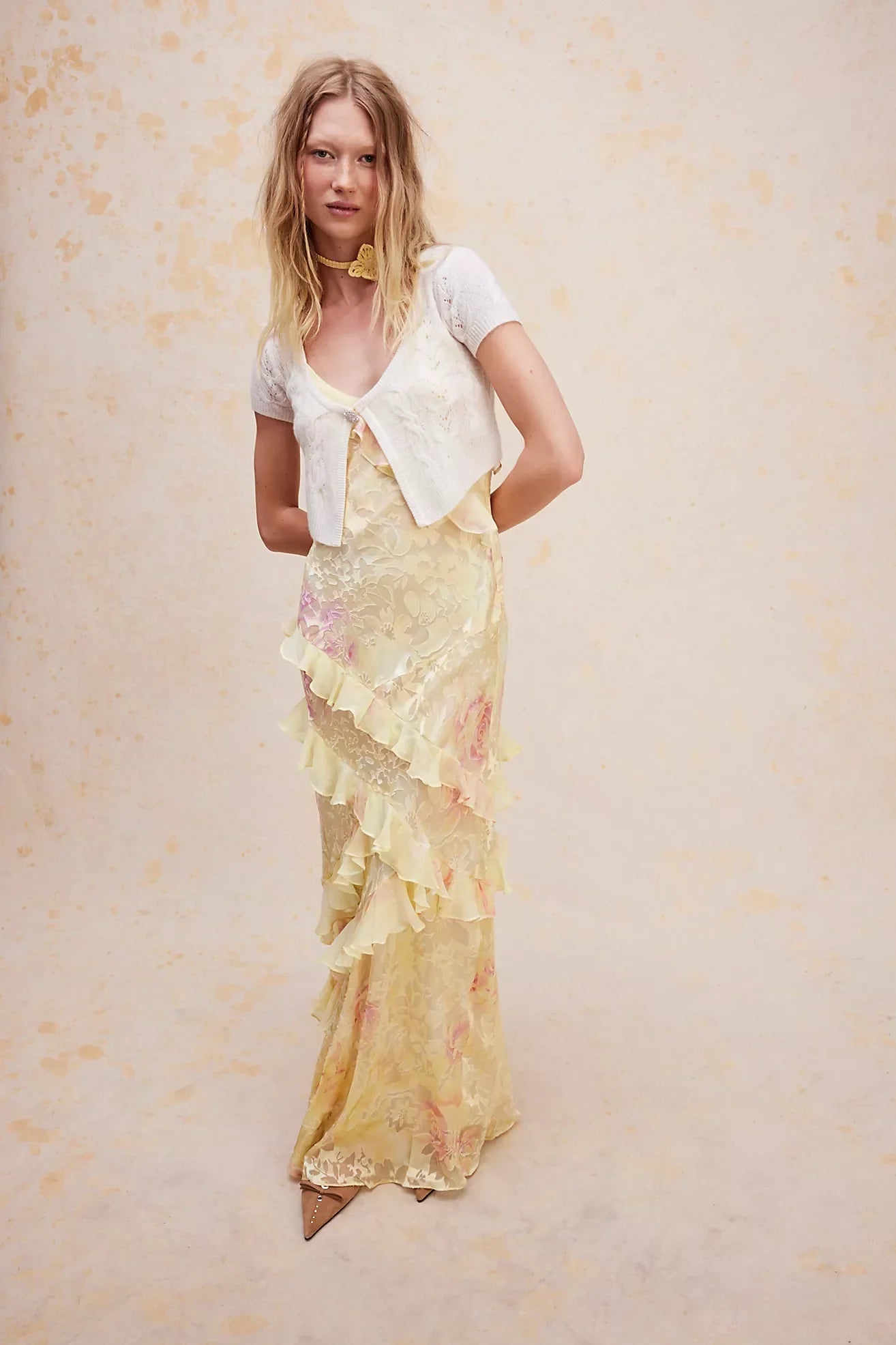 Gracefully Styled Dress for Any Occasion