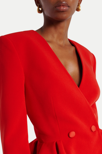 Effortlessly Elegant Garment with a Timeless Design