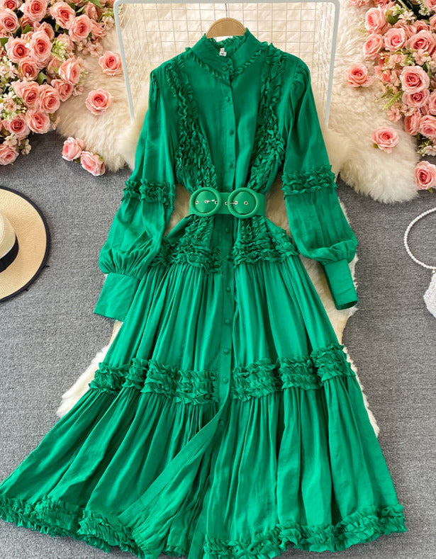 Beautifully Finished Dress in a Timeless Design
