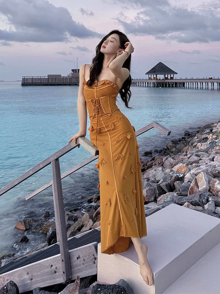 Gracefully Styled Dress for Any Occasion