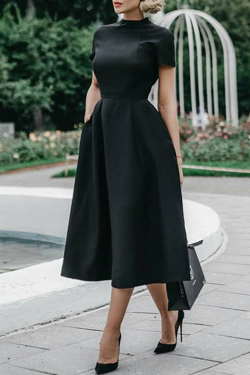 Effortlessly Elegant Dress with a Timeless Design