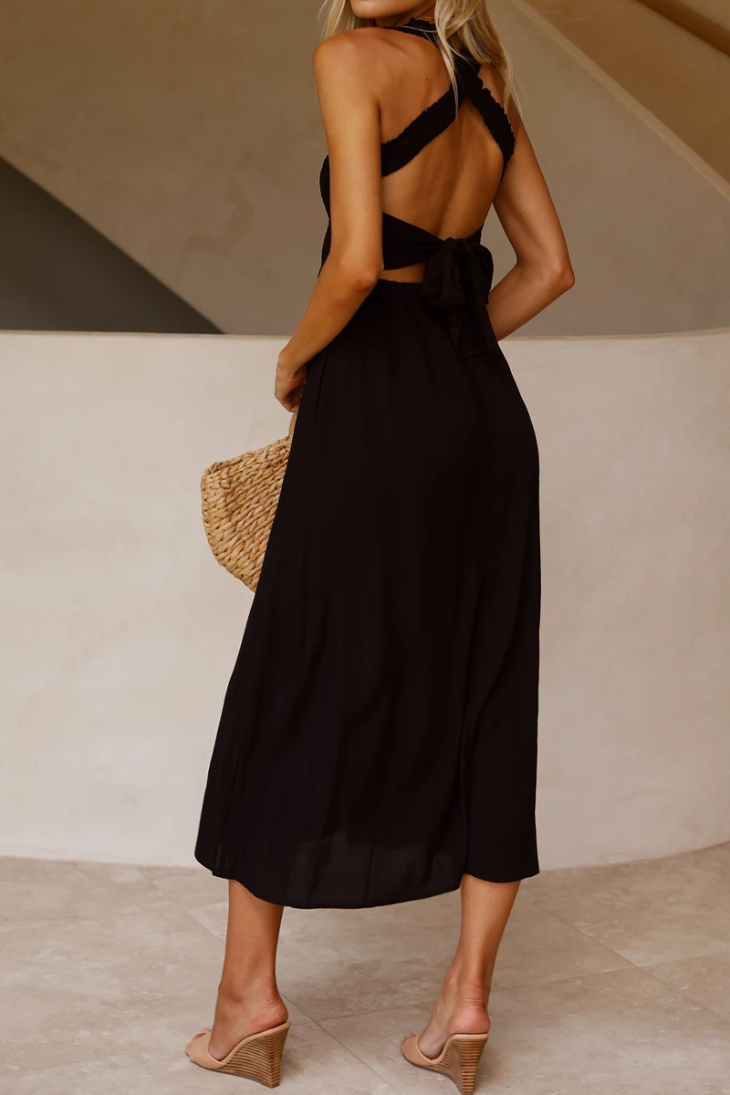 Well Tailored Dress with a Graceful Silhouette