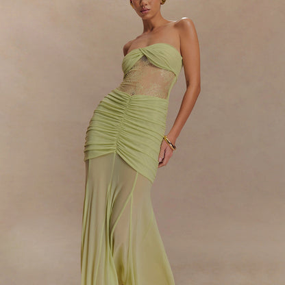 A Vintage Style Dress with Delicate Timeless Details