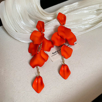 Beautiful Silver Earring with Unique Style